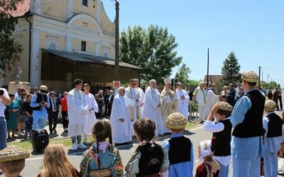 Българската общност в Брещя се събра за освещаването на реновирания храм в селото